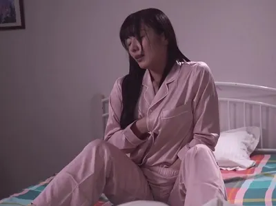 Thủ dâm hàng đêm vì ông chồng bỏ bê, vợ yêu quyết định tìm đến ứng dụng hèn hò